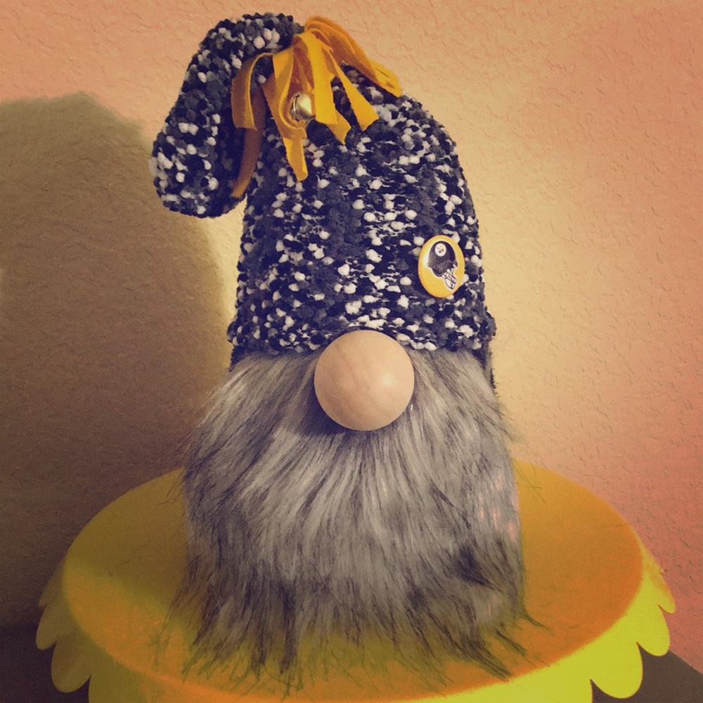 Gnome Steelers Theme